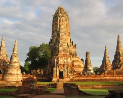 The ruins of Wat Chaiwatthanaram
