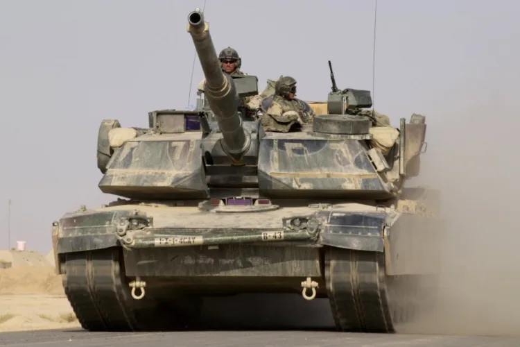 US to store heavy weapons in Poland