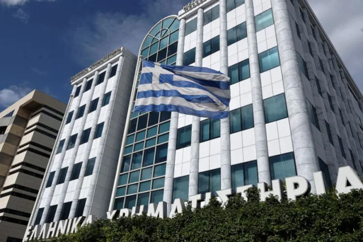 Greek shares fall for third day