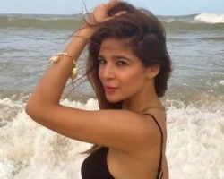 Video: Ayesha Omar’s new video in bold outfit goes viral