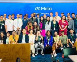 Umm e Azaan Representing Pakistan at META APAC Community Day 2022