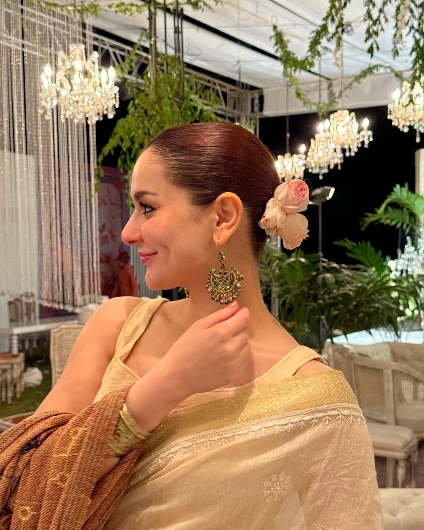 Hania Amir’s Mesmerizing Look Ushers in the Wedding Season