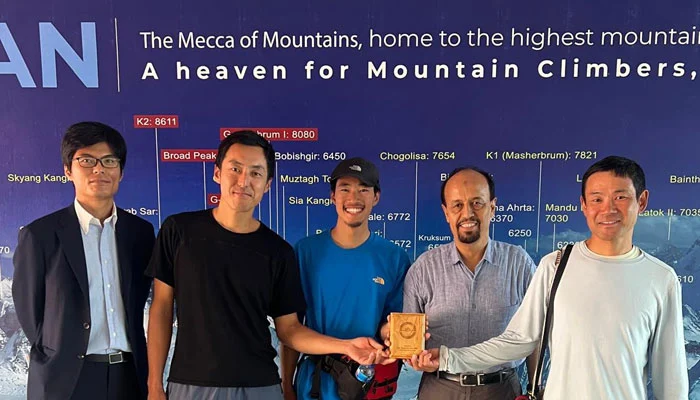 Japanese Climbers Successfully Scale Hasho Peak II in Pakistan’s Karakoram Range