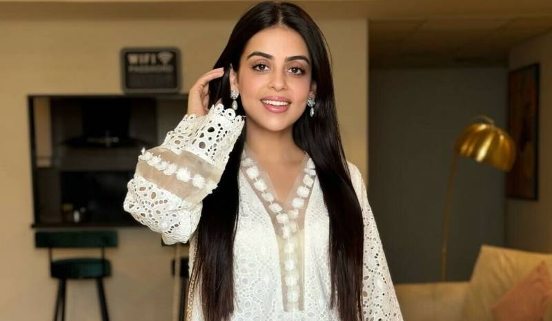 Yashma Gill Sends Heartfelt Birthday Wishes to Momin Ali Munshi