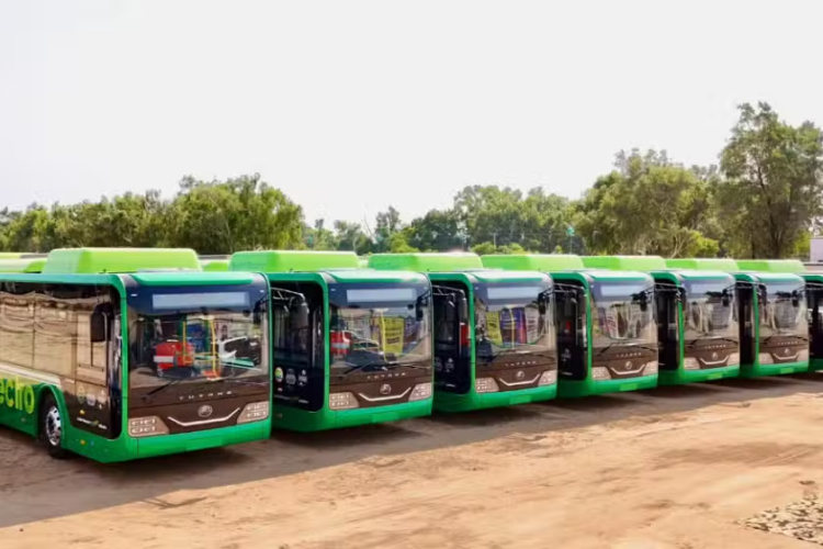 Major Punjab Division to Receive 114 Electric Buses for Modern Public Transport