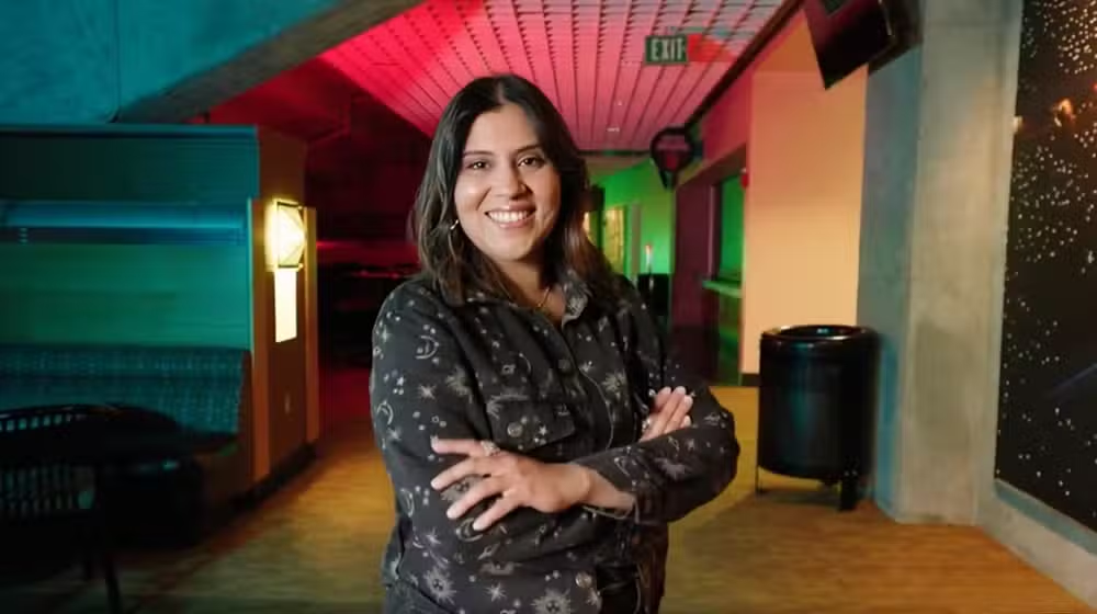 Pakistani Artist Brings Traditional Truck Art Style to San Jose Sharks Logo