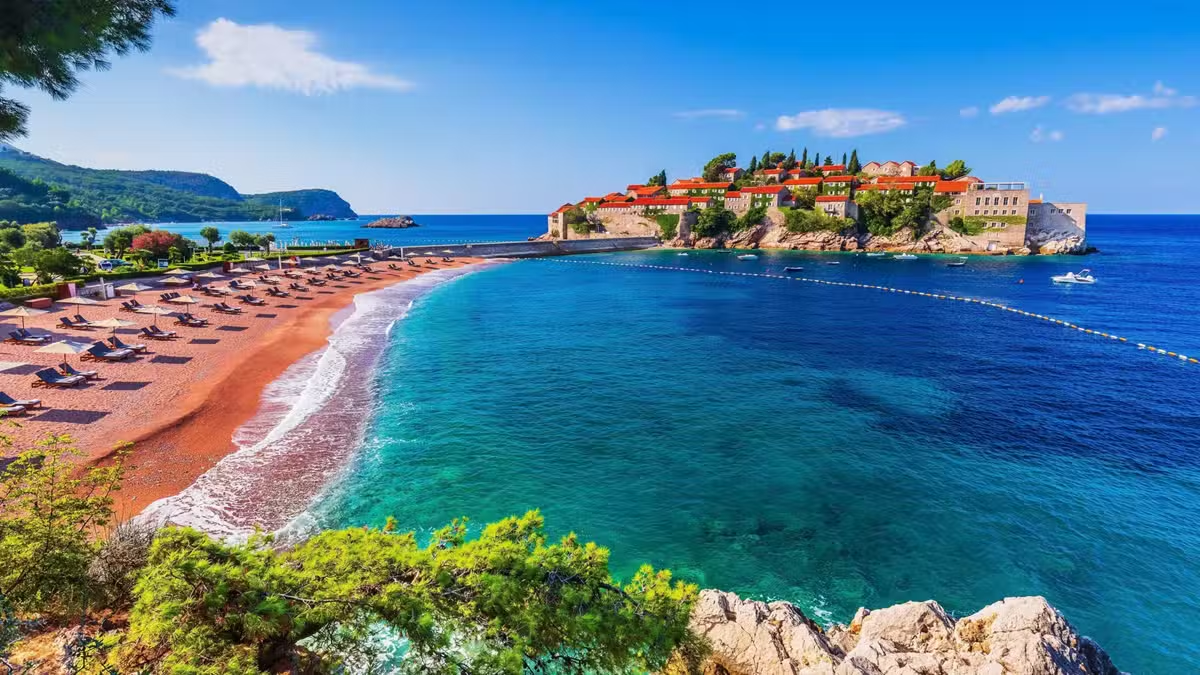Montenegro Grants Temporary Visa-Free Entry to Eligible UAE Residents for Summer 2026