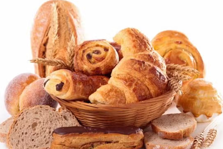Bread Prices Rise Again Across Pakistan as Manufacturers Cite Higher Costs