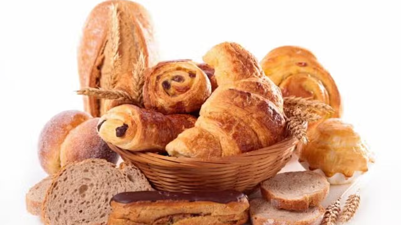 Bread Prices Rise Again Across Pakistan as Manufacturers Cite Higher Costs
