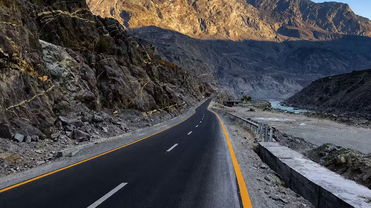 Pakistan Seeks Trade Corridors Through China to Connect With Central Asia